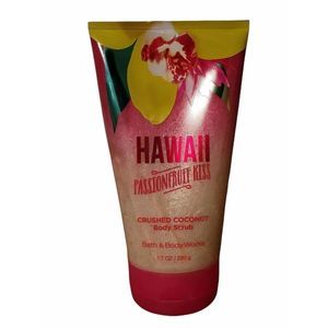 Bath & Body Works Hawaii Passionfruit Kiss Body Scrub